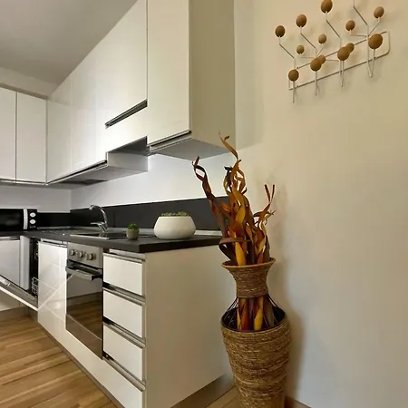 Spacious With Terrace * Milaan